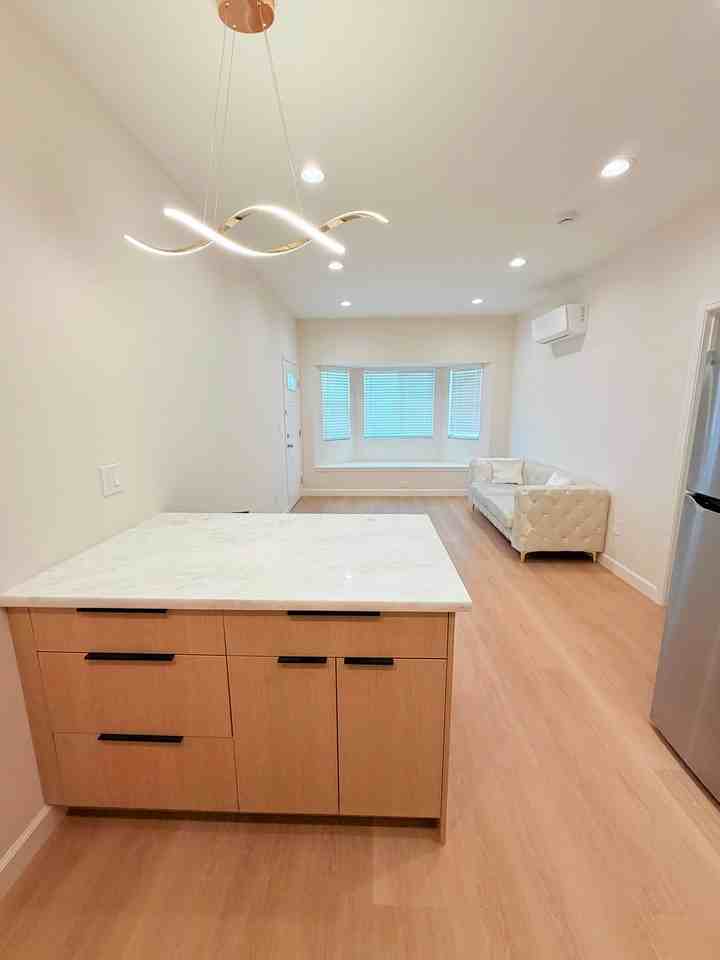 85 Cronin Dr - Photo 6 of 9