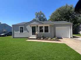 4545 S Oak Ave - Photo 1 of 1