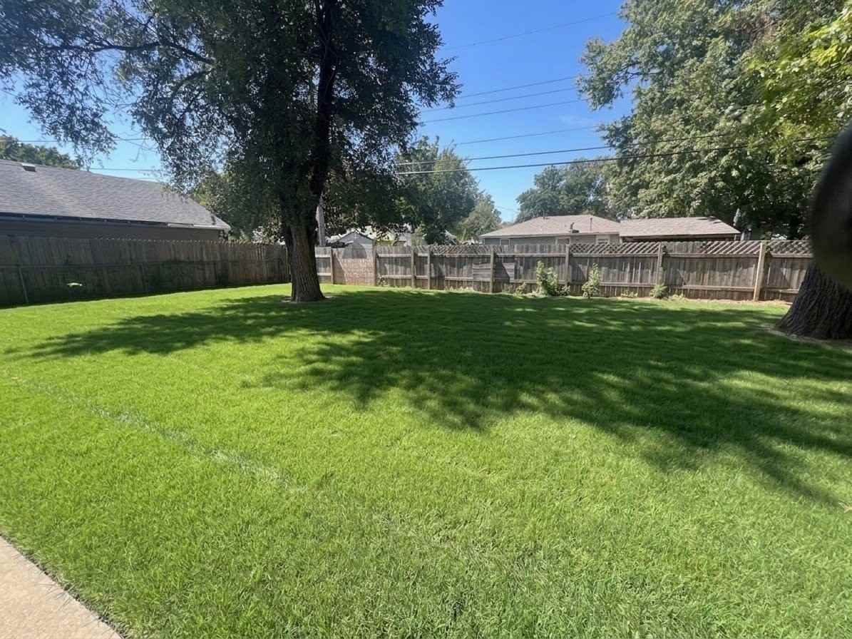 4545 S Oak Ave - Photo 3 of 15