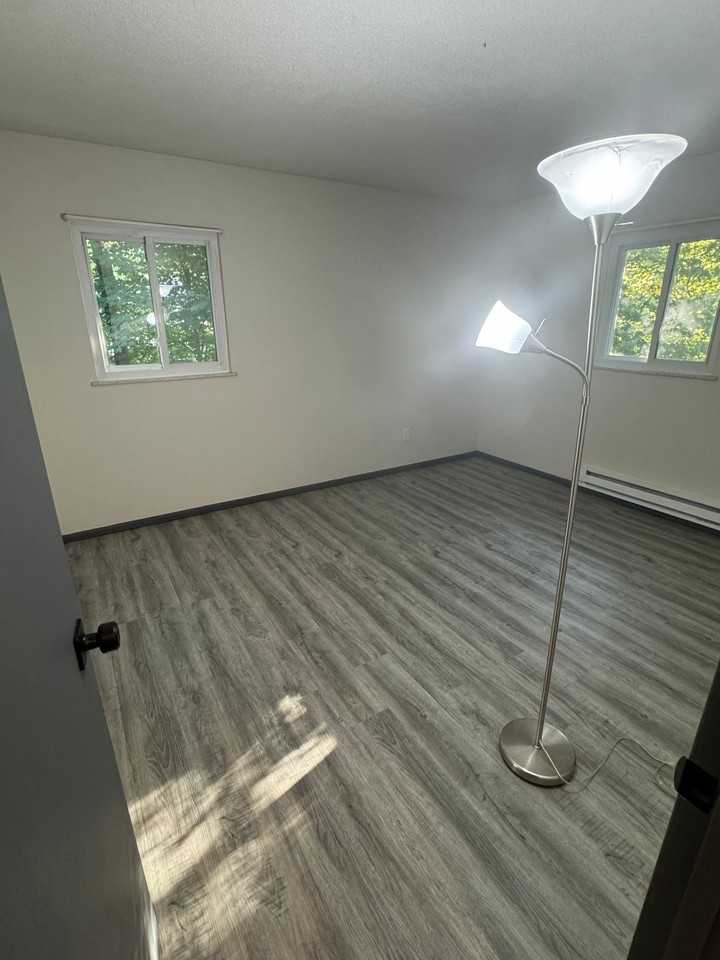 901 Walnut Ave #D - Photo 4 of 7