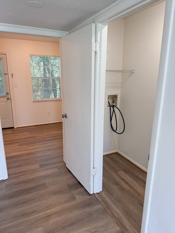 2116 Francis St #A - Photo 5 of 24
