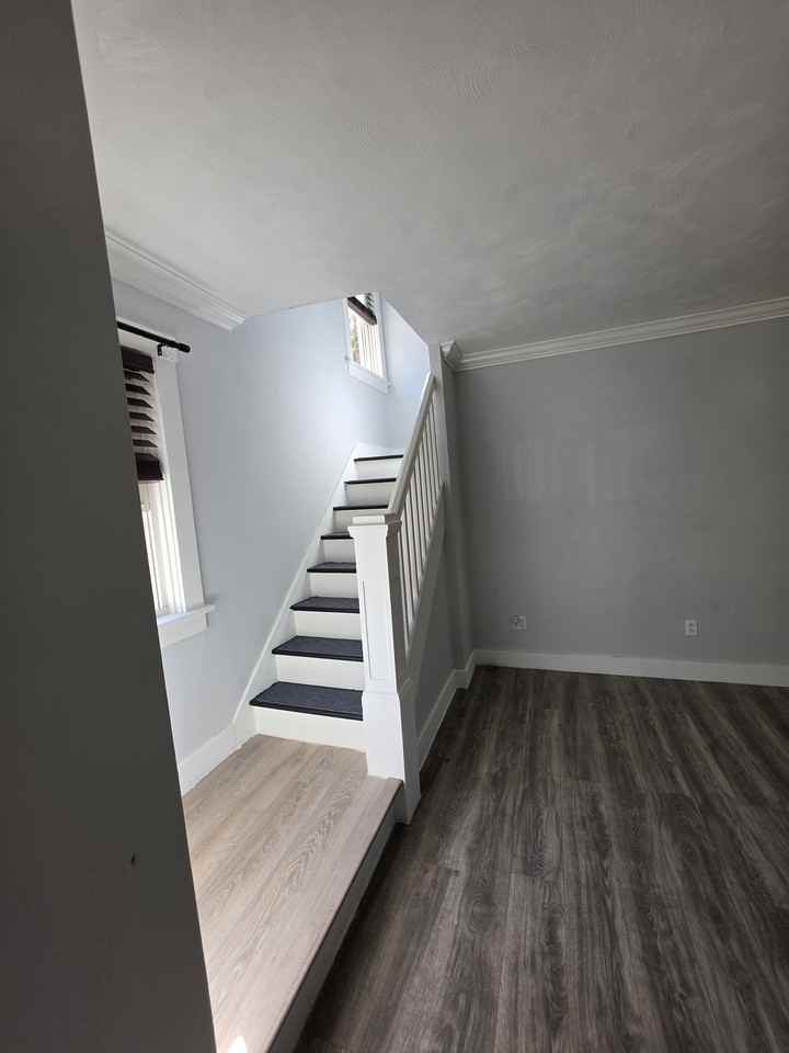 1424 Swantek St - Photo 2 of 14