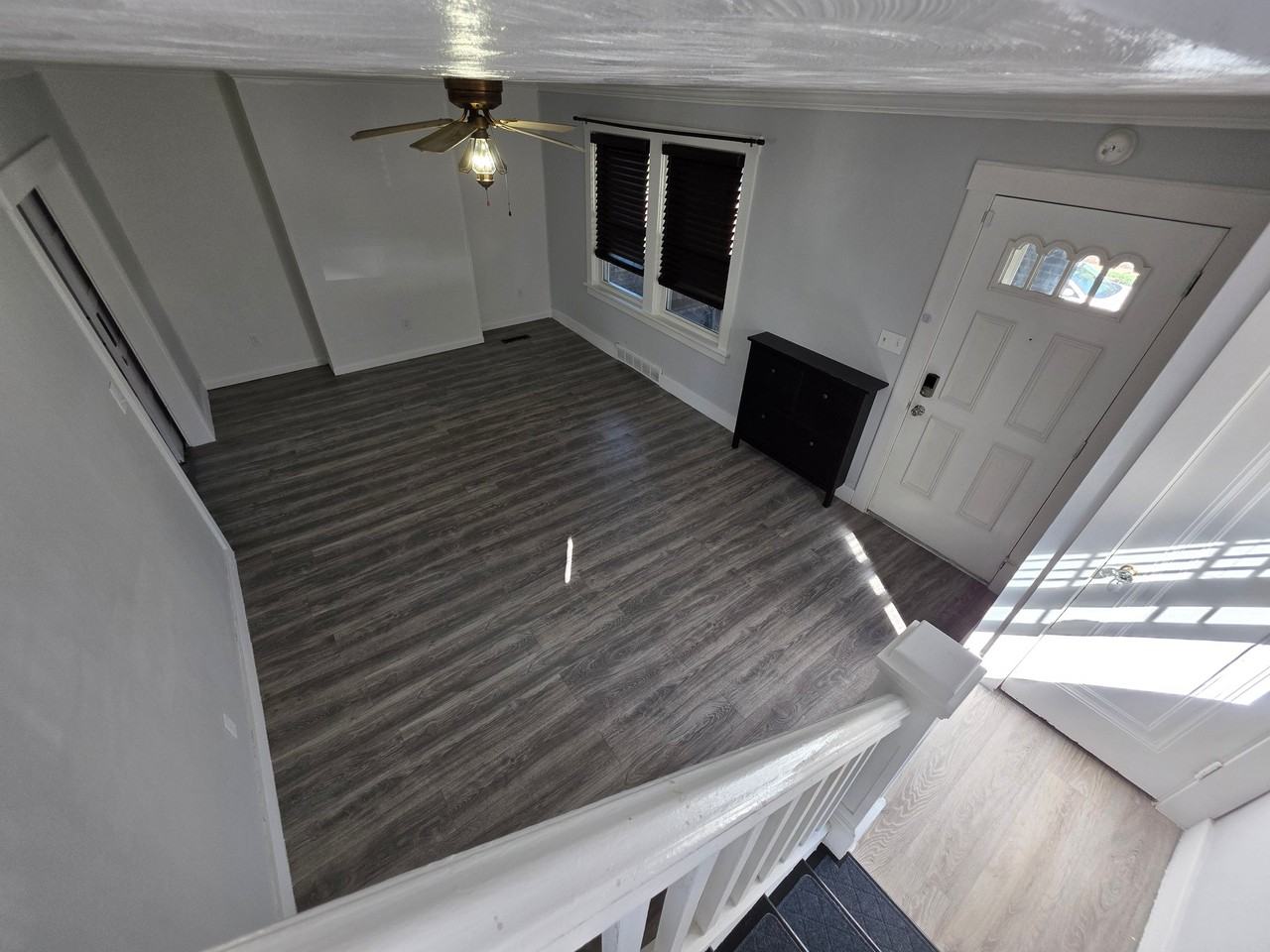 1424 Swantek St - Photo 5 of 14