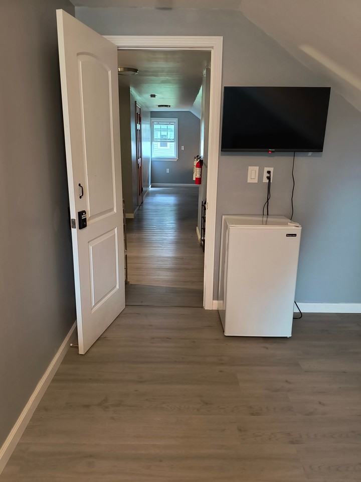 158 Lynch St - Photo 2 of 8