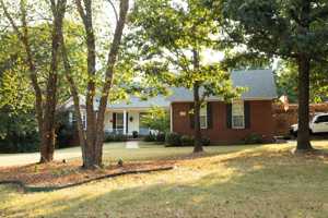 featured image of 2431 N Toy Dr