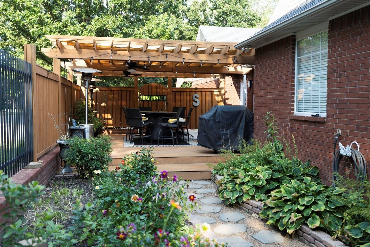 2431 N Toy Dr - Photo 2 of 20