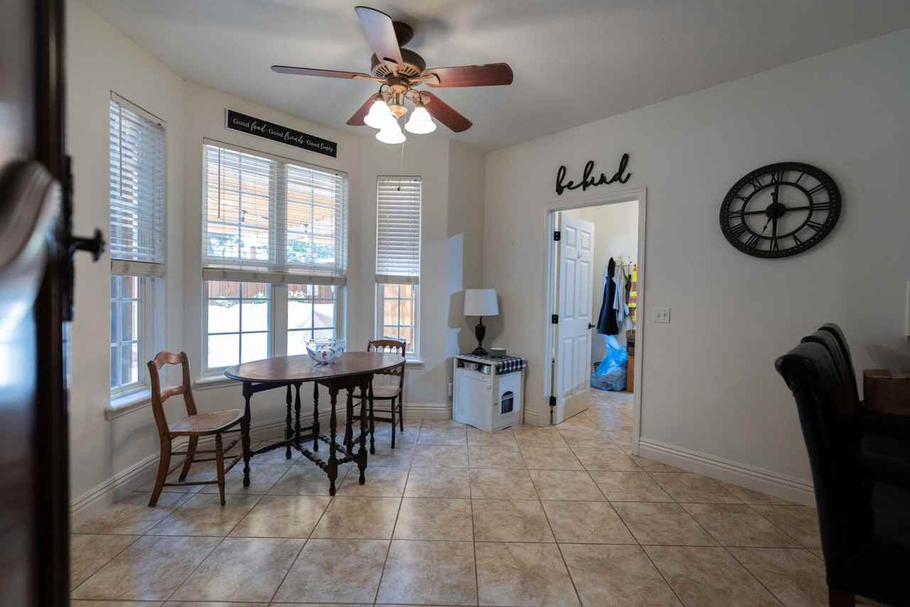 2431 N Toy Dr - Photo 7 of 20