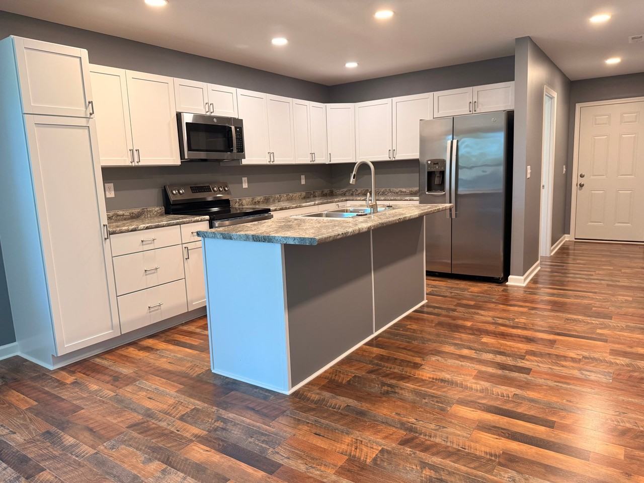 140 C St - Photo 5 of 15