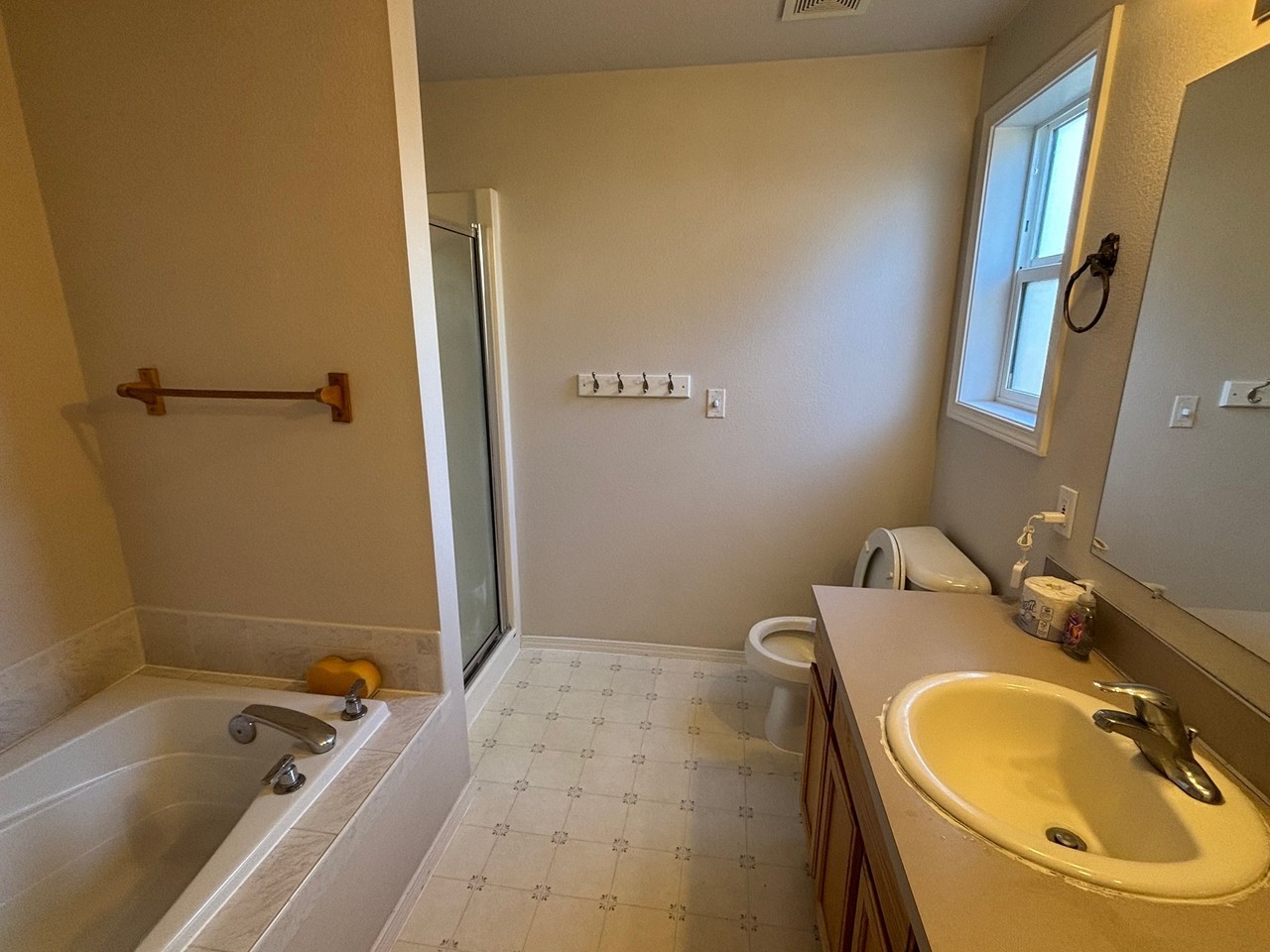 4309 Montclair Dr Se - Photo 6 of 8