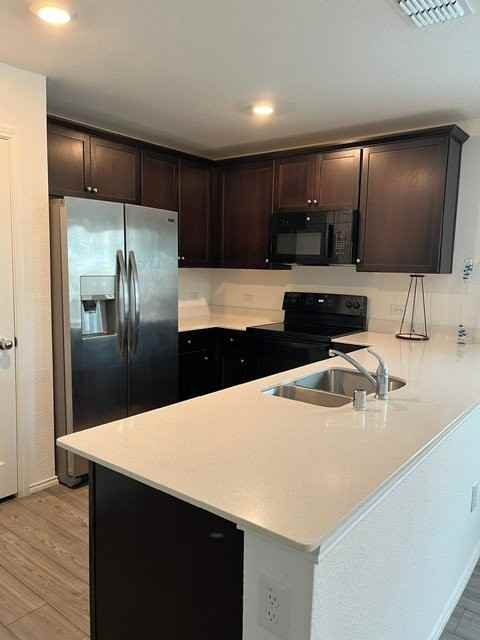 5609 Timber Point Dr - Photo 4 of 12