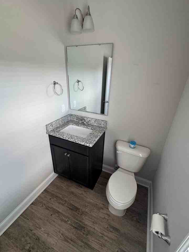 1023 Stevens St - Photo 4 of 5