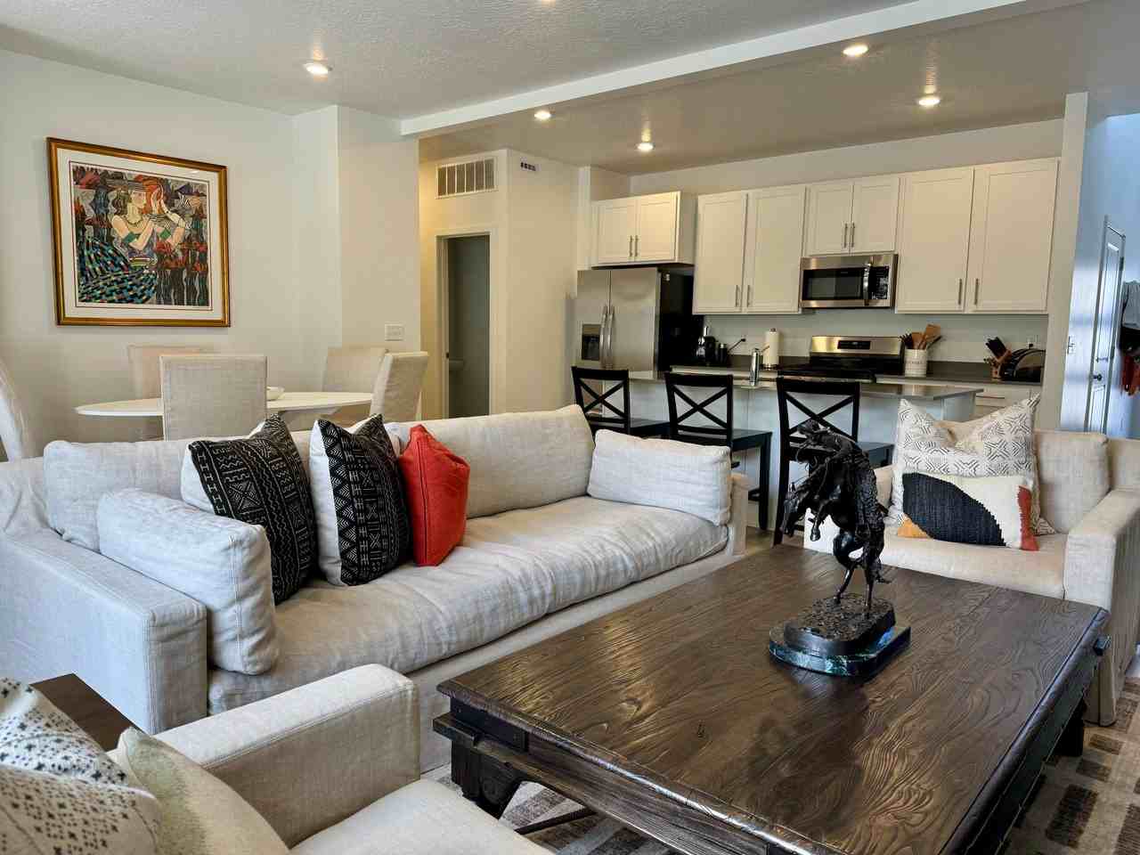 2418 N Canal View Ln - Photo 3 of 19