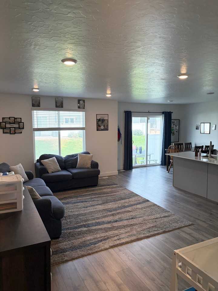 976 W Fox Run Ave #976 - Photo 5 of 20