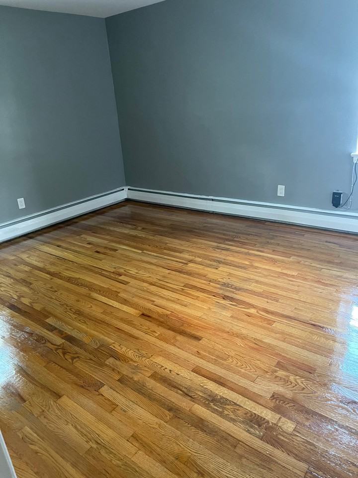 400 Boyden Ave #3 - Photo 2 of 8