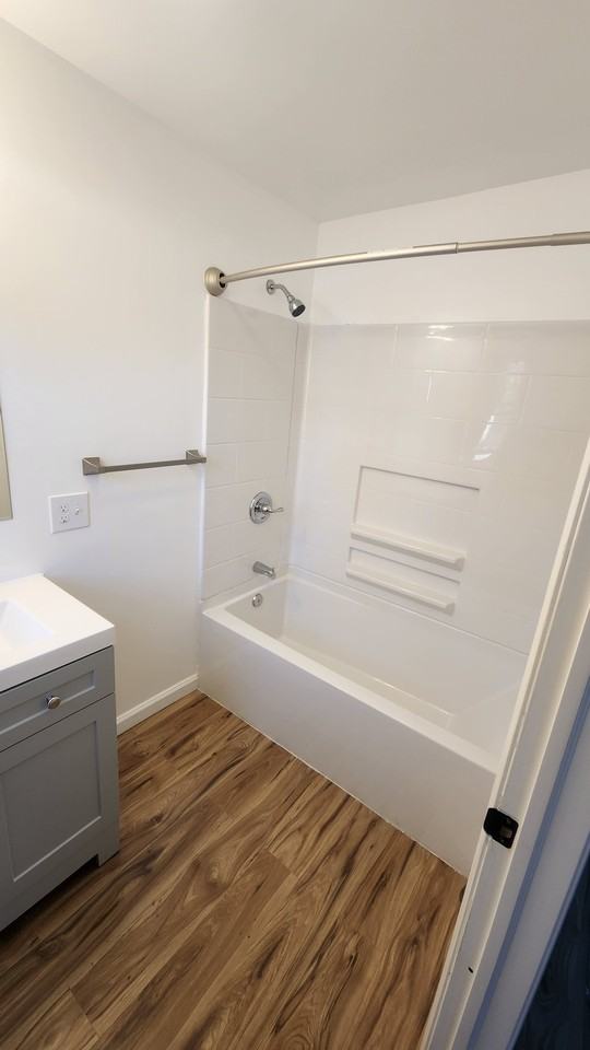 40 Ferry St - Photo 6 of 12