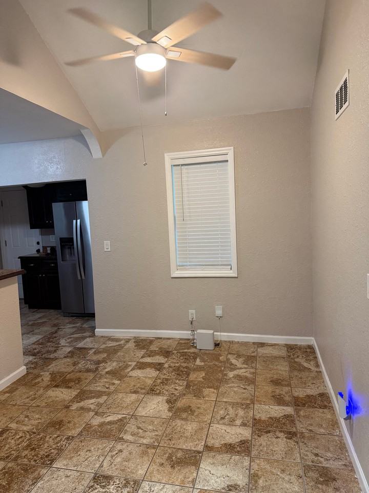 2912 E 69th St - Photo 2 of 12