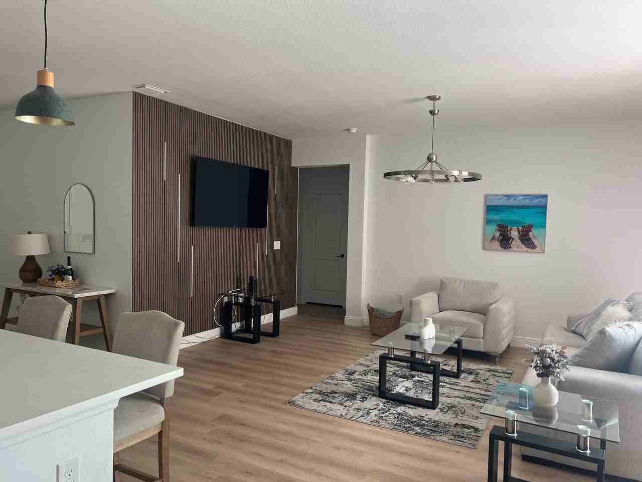 16443 Strauss Ave - Photo 2 of 7