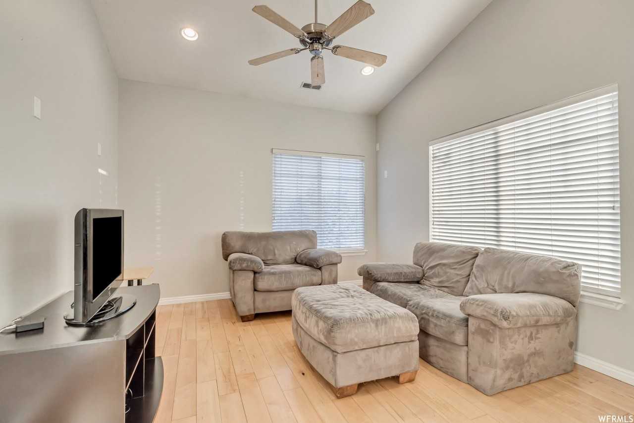 1104 Meadow Fork Rd #2 - Photo 7 of 18