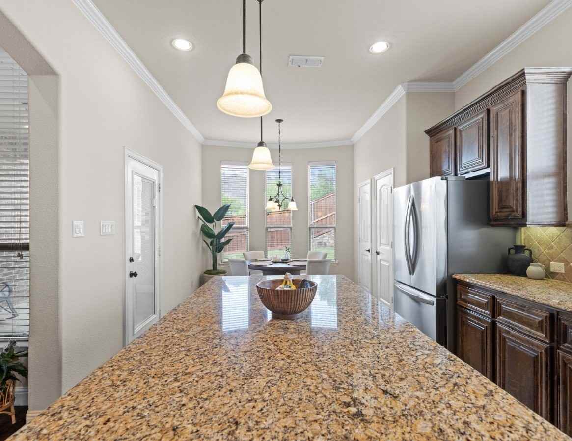 3000 Waterglen - Photo 5 of 20