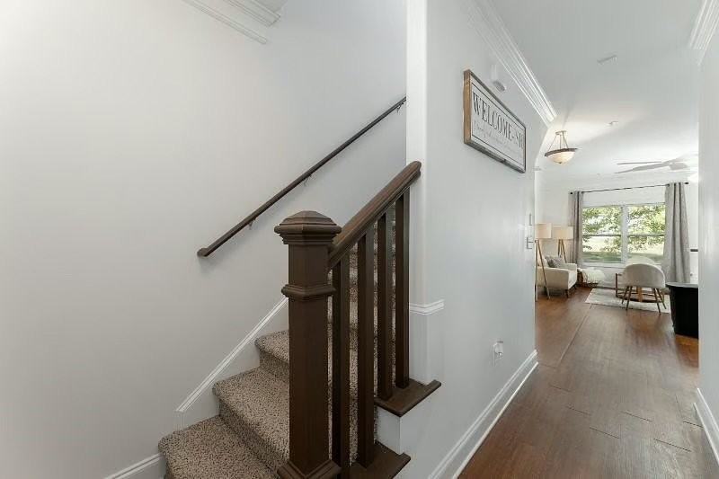 1929 Bluff Rd - Photo 4 of 17