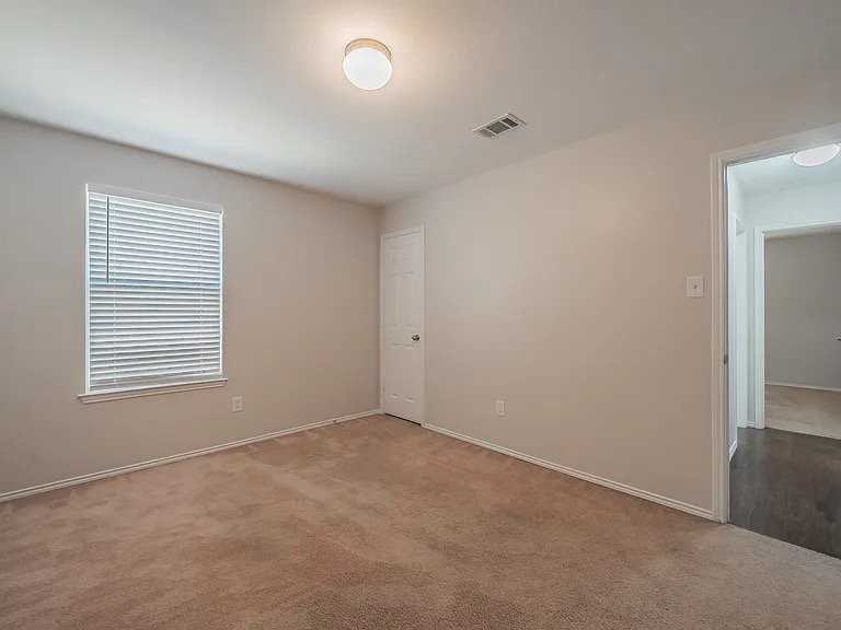7525 Berrenda Dr - Photo 6 of 19