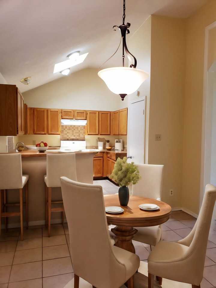 4433 Flamingo Ct - Photo 4 of 20