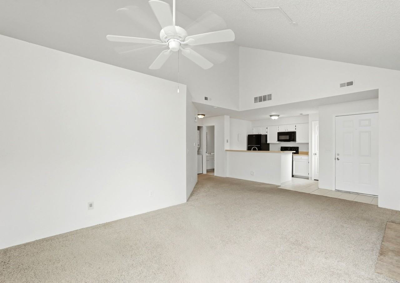 13864 E Lehigh Ave #B - Photo 2 of 19