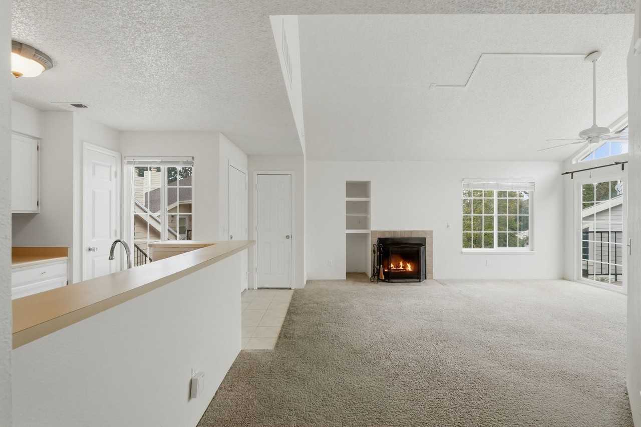 13864 E Lehigh Ave #B - Photo 4 of 19
