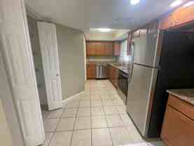 1802 Se 13th St - Photo 1 of 1