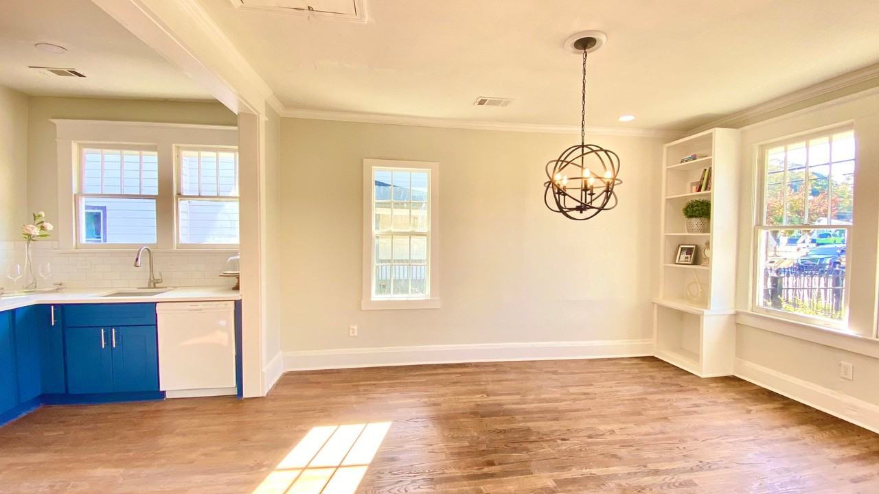 656 Cascade Ave Sw #656 - Photo 4 of 8