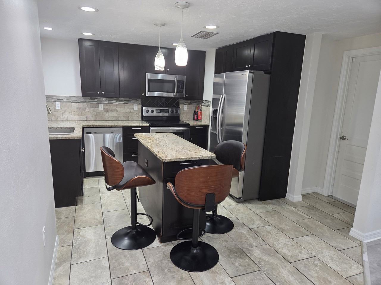 3922 Cochise Ter - Photo 6 of 18