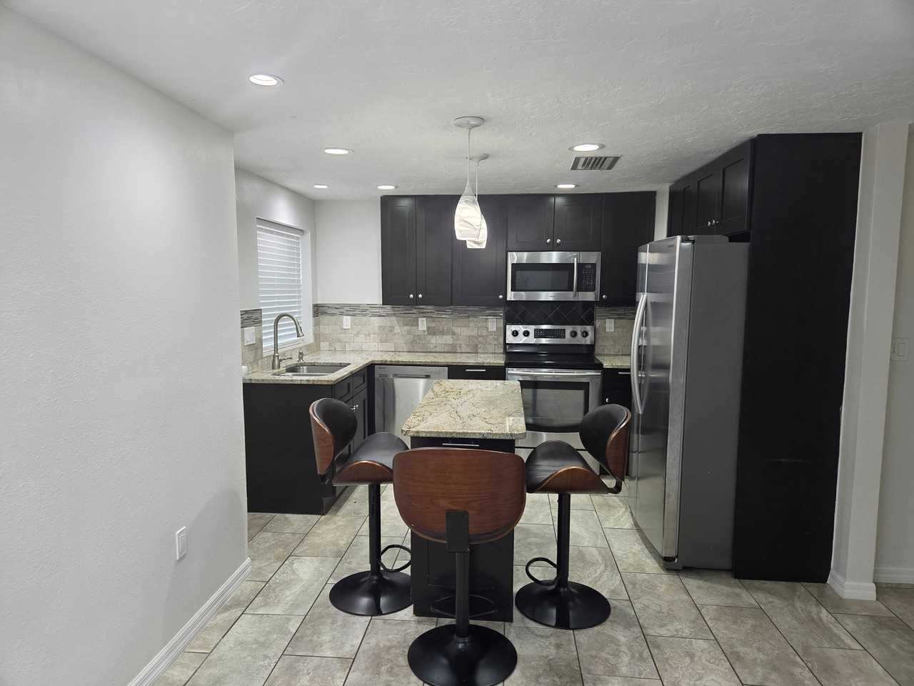 3922 Cochise Ter - Photo 7 of 18