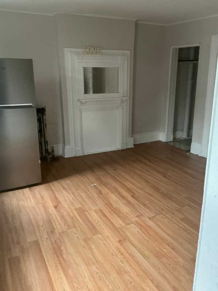 40 Carpenter Ave #2 - Photo 3 of 10