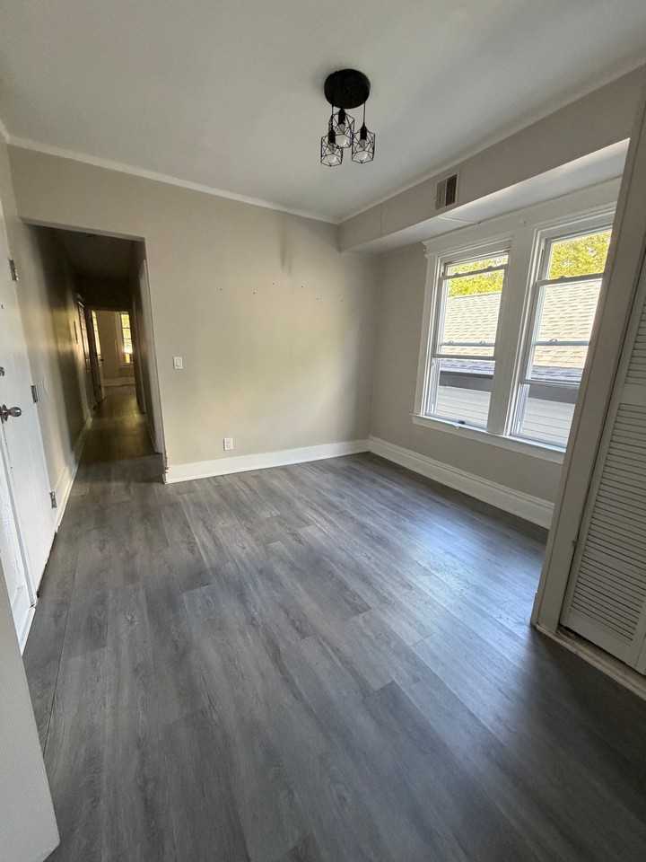 136 Shepard Ave #5 - Photo 2 of 6