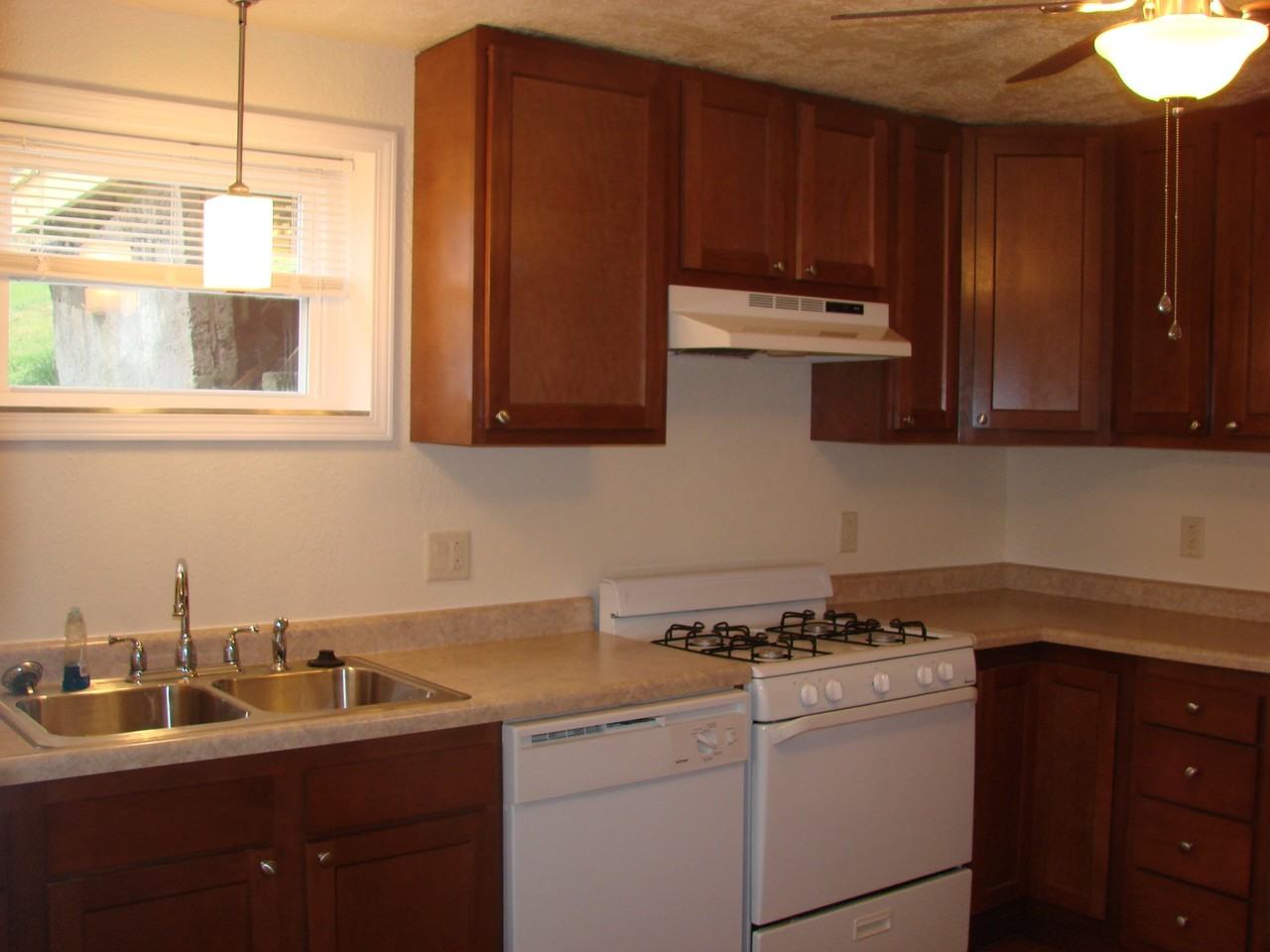 104 Oliver Ave - Photo 2 of 14
