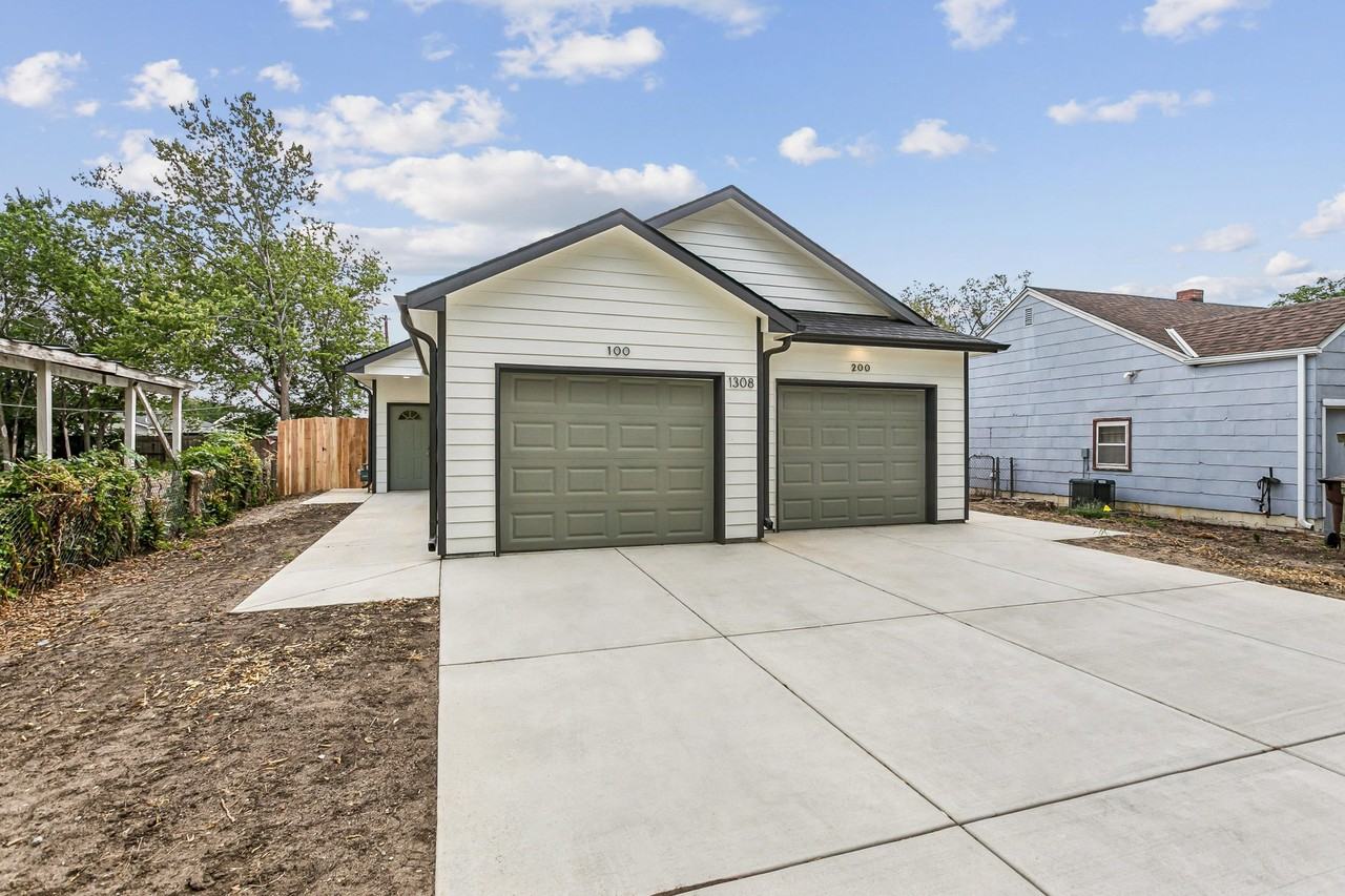 1308 S Elizabeth St #100