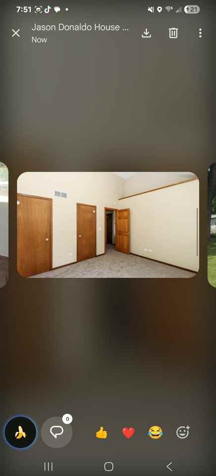 766 N Elmwood Dr - Photo 2 of 7