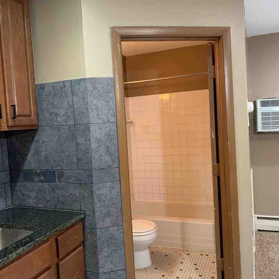 2609 16th Ave S #2 - Photo 5 of 7