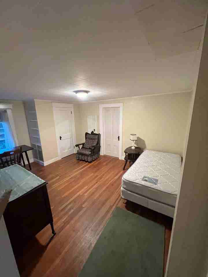 33 E Summer St #2 - Photo 3 of 6