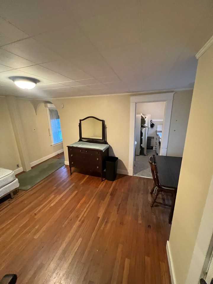 33 E Summer St #2 - Photo 4 of 6
