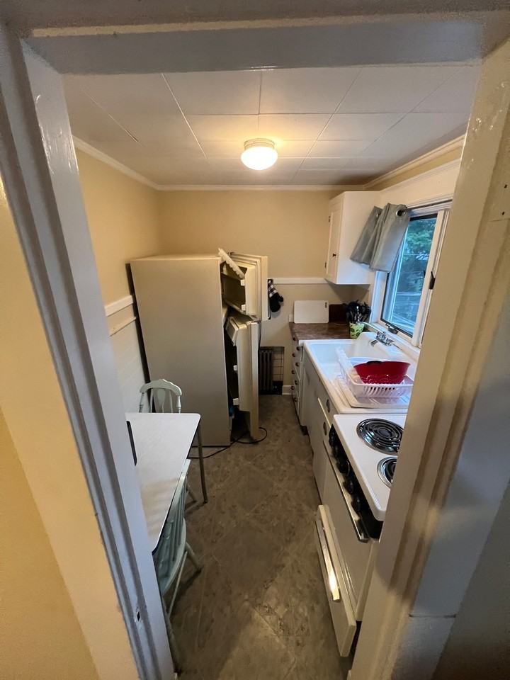 33 E Summer St #2 - Photo 5 of 6