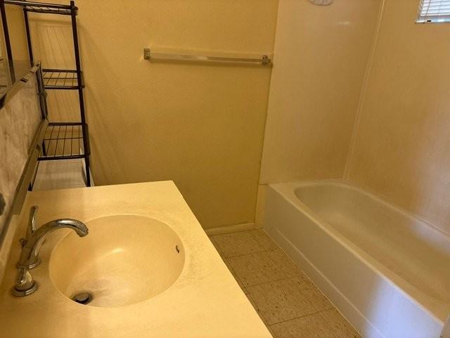 95-369 Kuahelani Ave - Photo 4 of 7