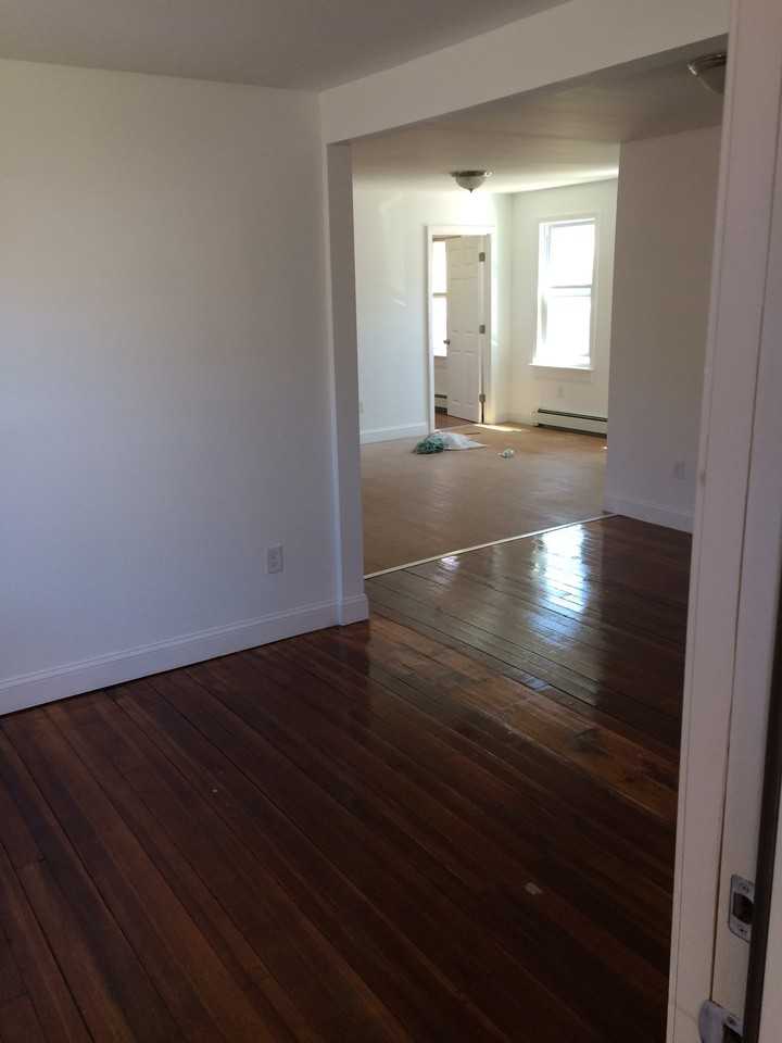 93 1/2 Lake St #1 - Photo 6 of 16