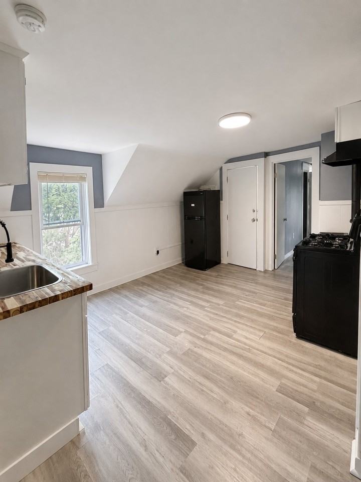 510 Bernon St #3 - Photo 2 of 7