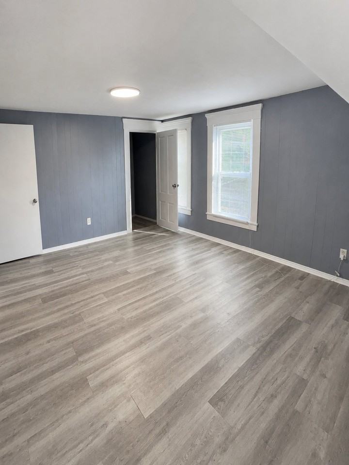 510 Bernon St #3 - Photo 4 of 7