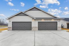 903 S Logan St - Photo 1 of 1