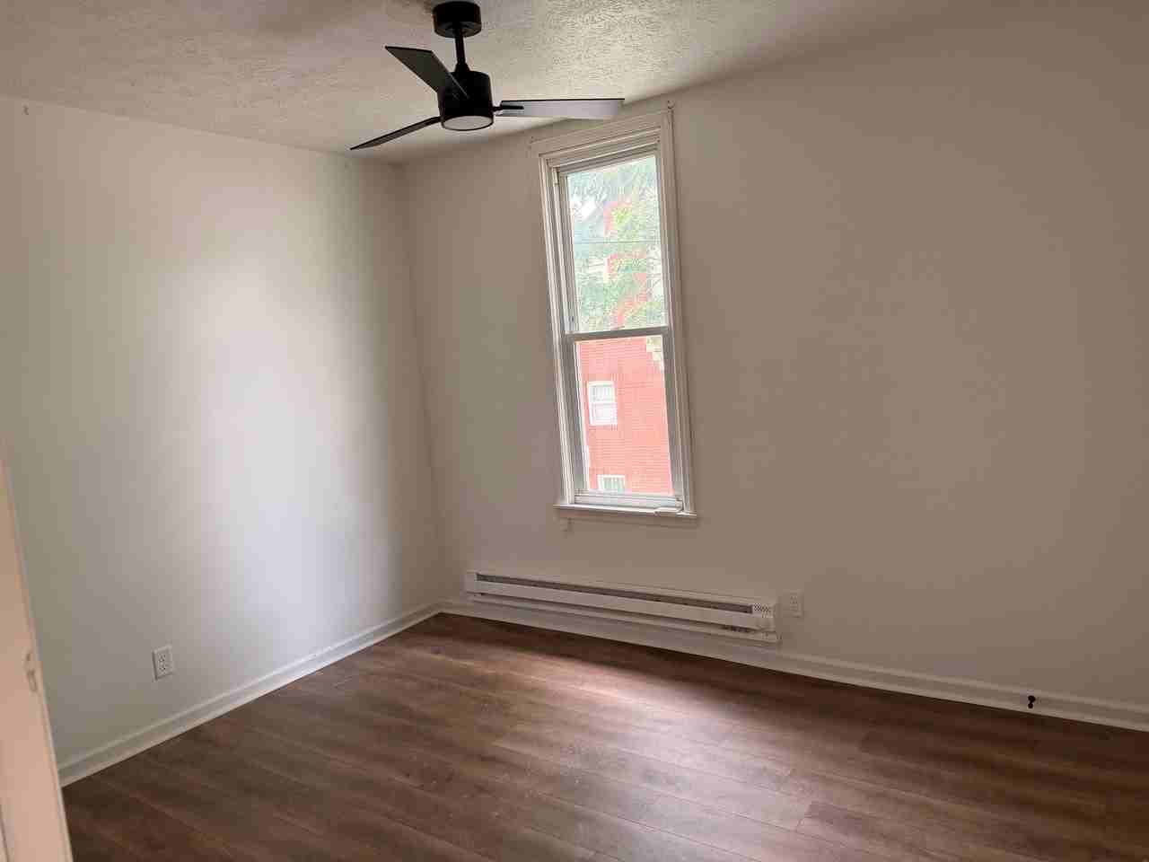 115 Brenner Ct - Photo 4 of 5