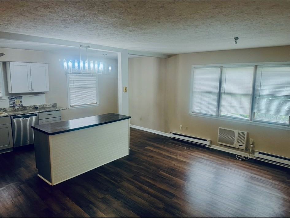 1125 Algonquin Dr #A - Photo 7 of 19