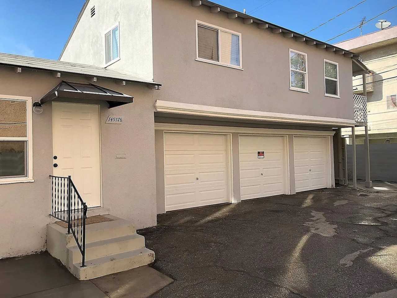 14551 1/2 Hart St - Photo 2 of 15