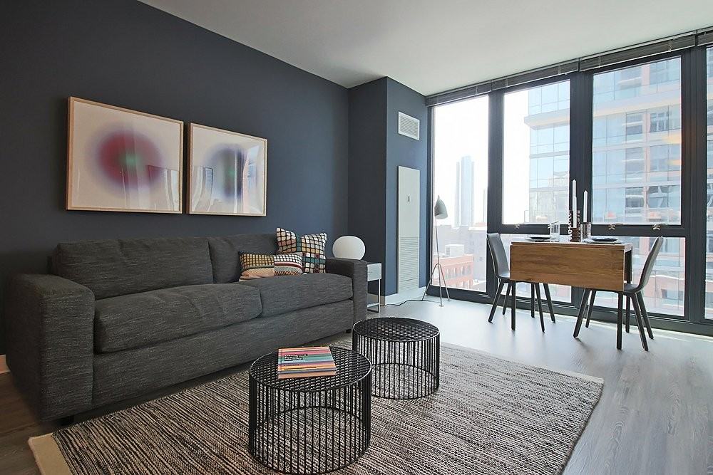 624 N Wells St - Photo 5 of 13